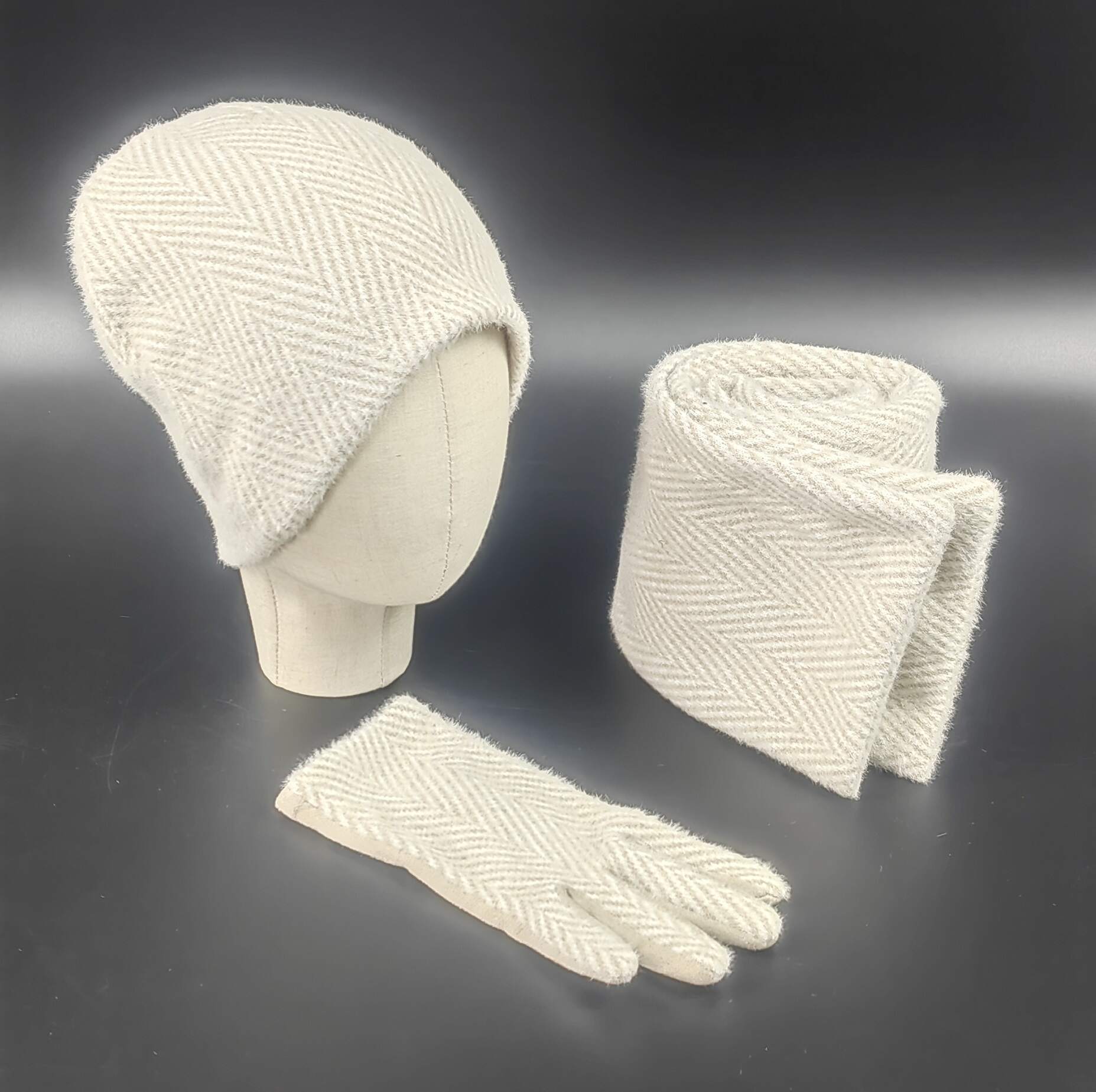 Woven Set