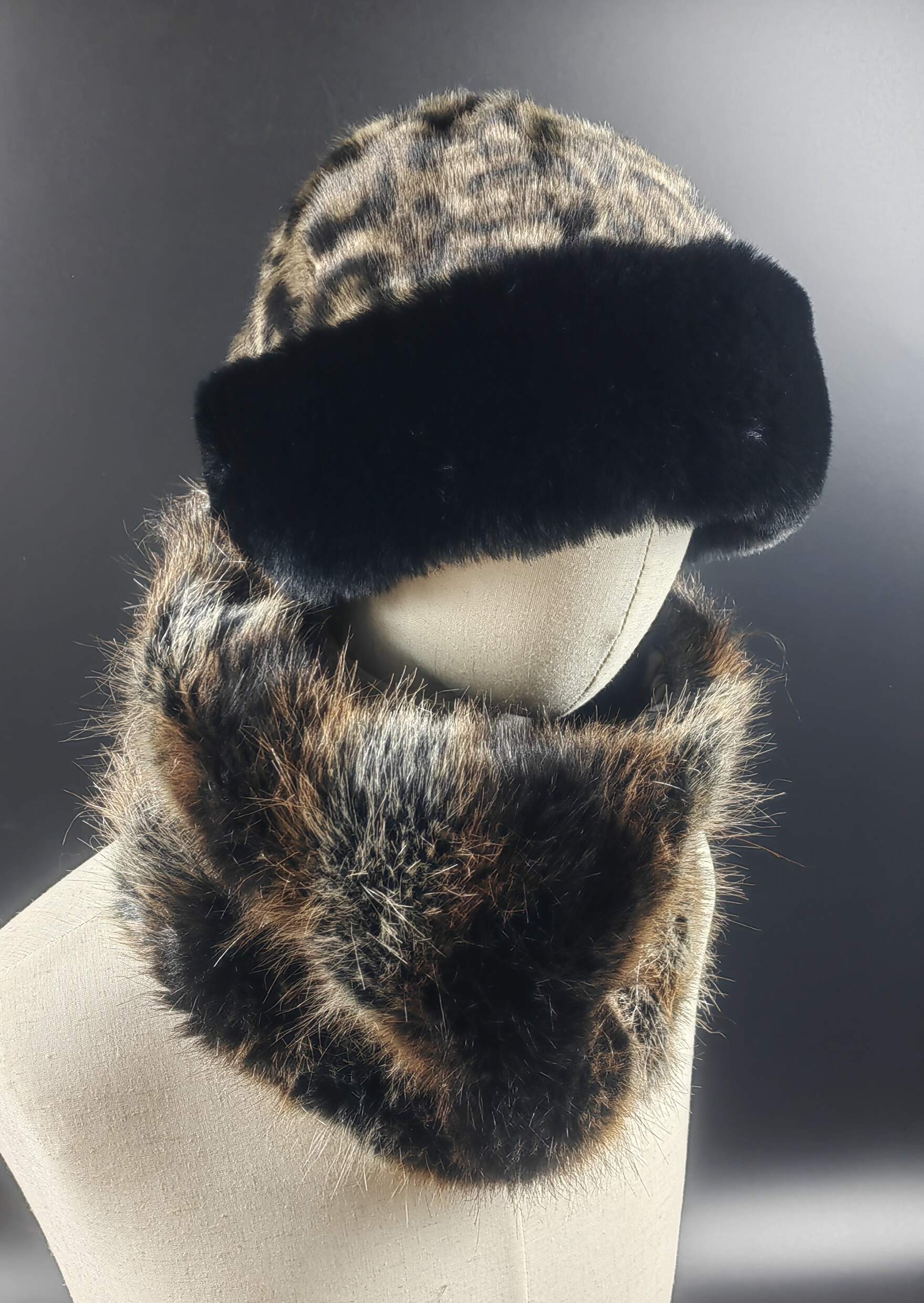 Faux Fur Gaiter