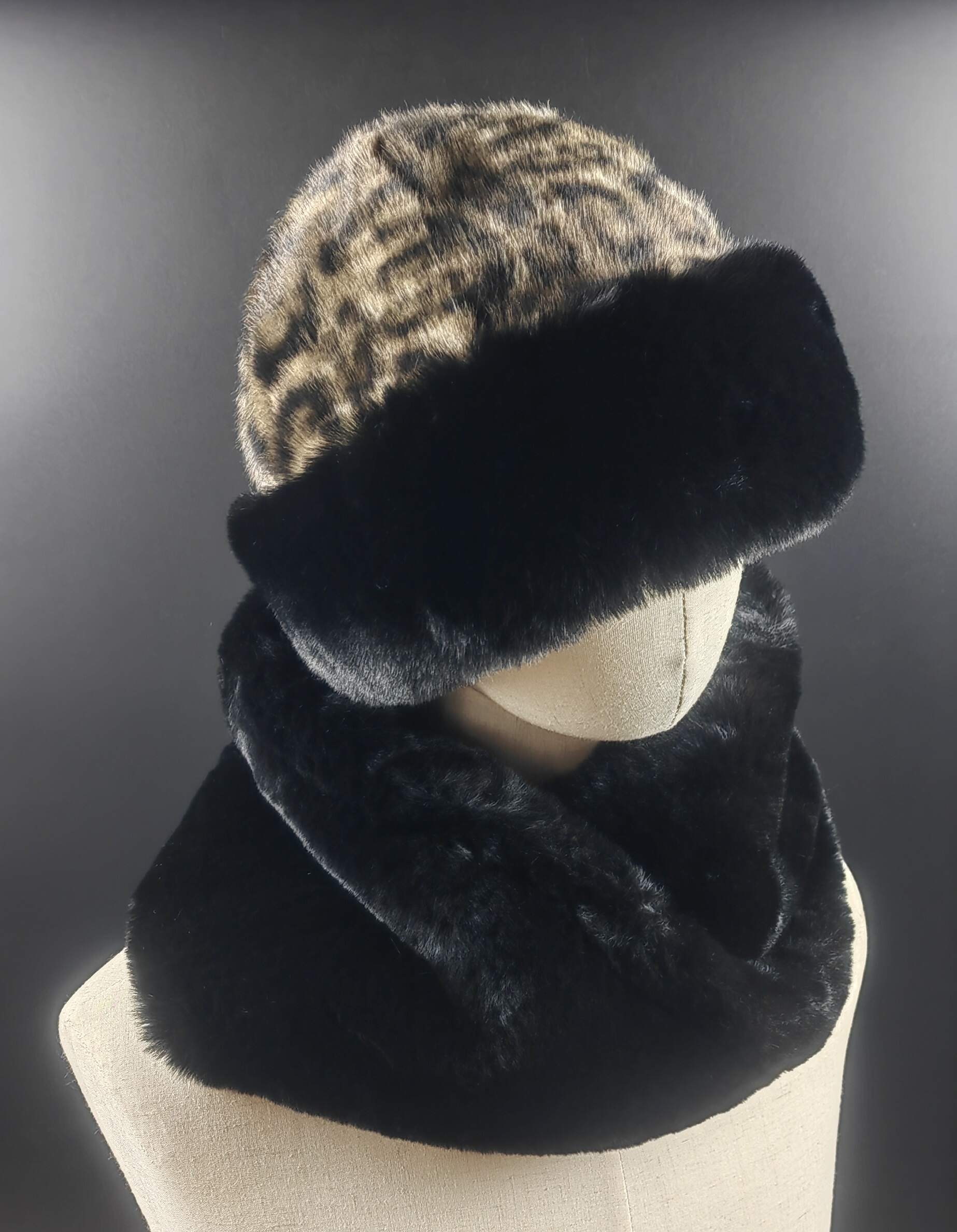 Faux Fur Gaiter