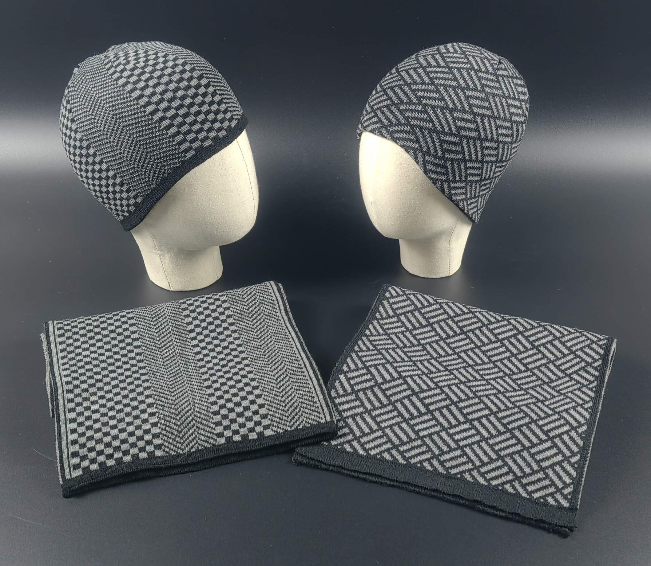 Knitted set