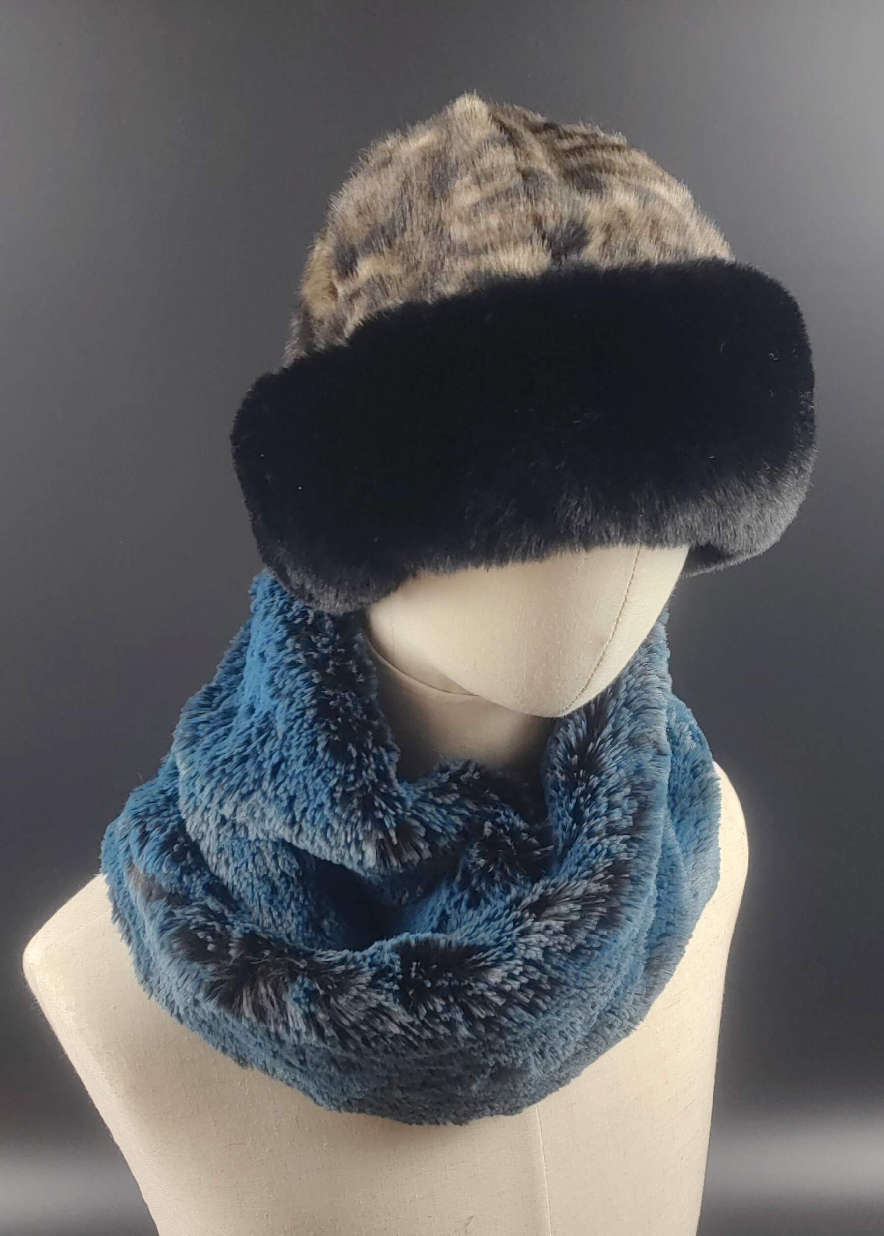 Faux Fur Gaiter