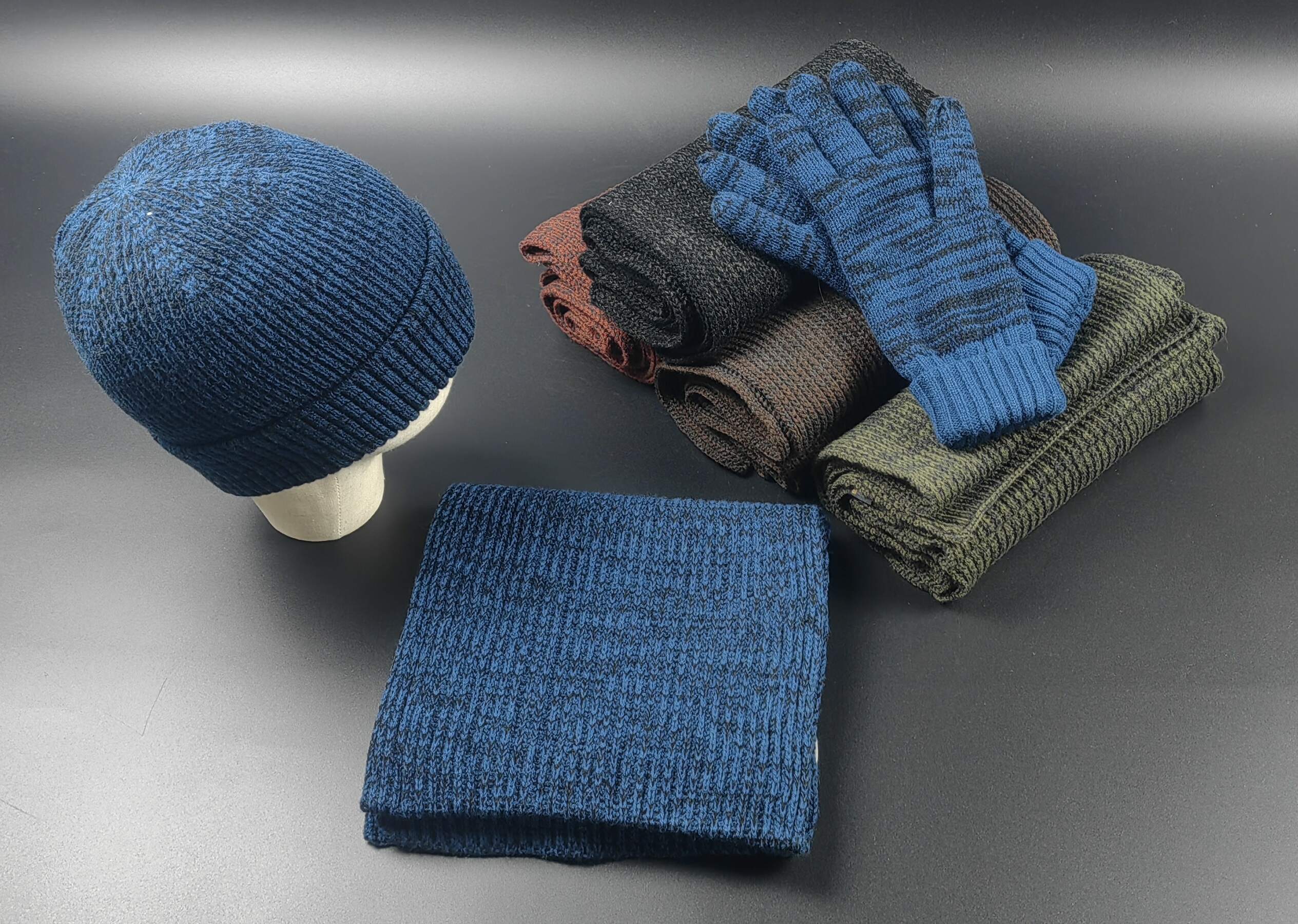 Knitted set
